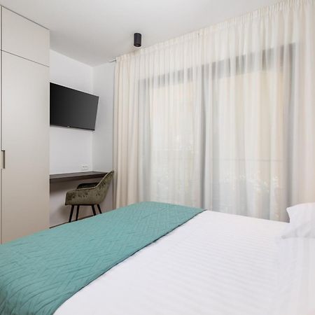 Apartmani Vila Mara M 1 Heated Pool Omišalj Εξωτερικό φωτογραφία