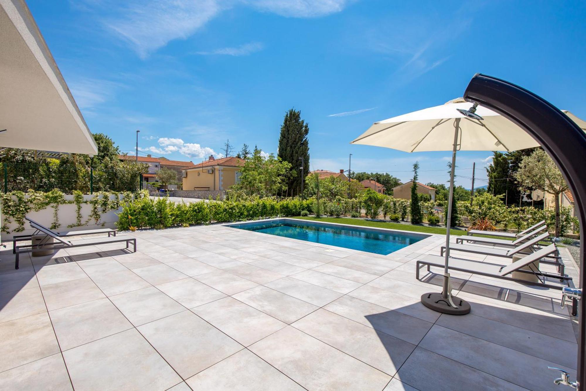 Apartmani Vila Mara M 1 Heated Pool Omišalj Εξωτερικό φωτογραφία